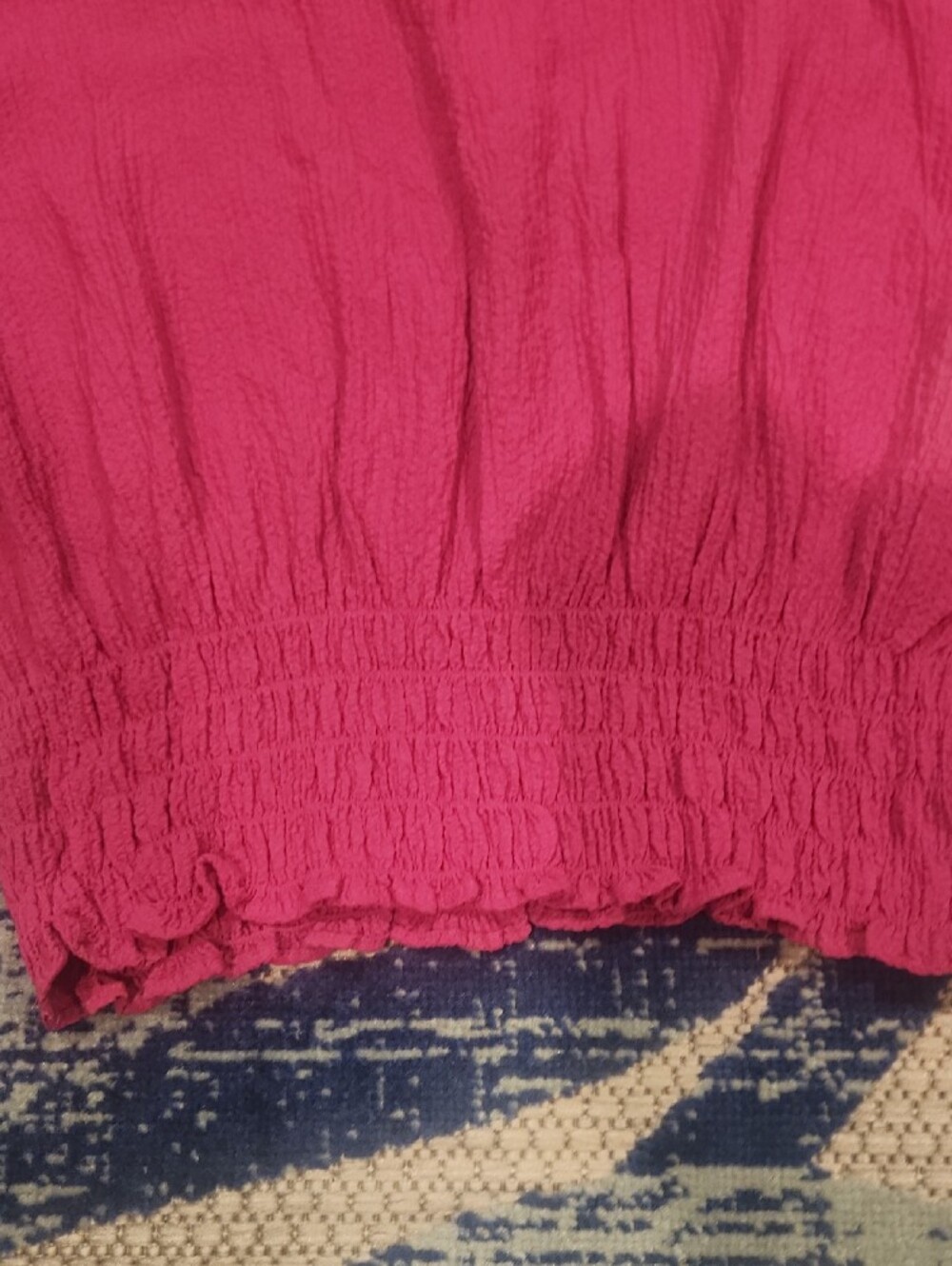 NEW Harper Magenta Textured V-Neck Top -Size M - Picture 4 of 5